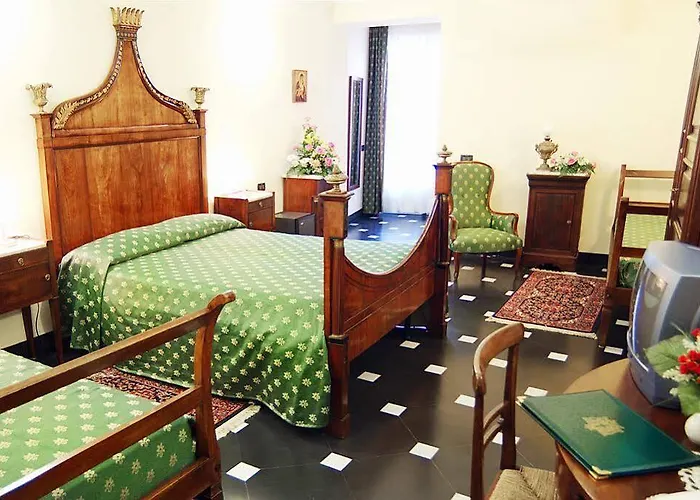 Palazzo Vescovile 4* Noli