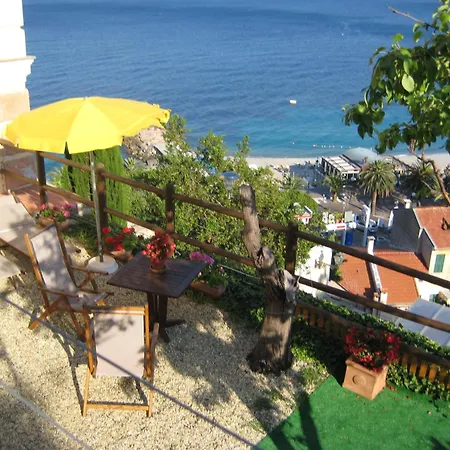 Palazzo Vescovile 4* Noli