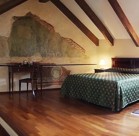 Palazzo Vescovile 4*
