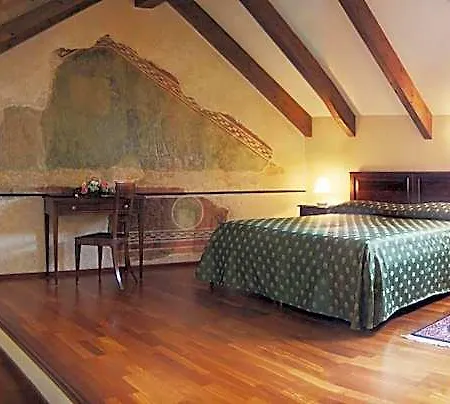 Palazzo Vescovile Szálloda 4*