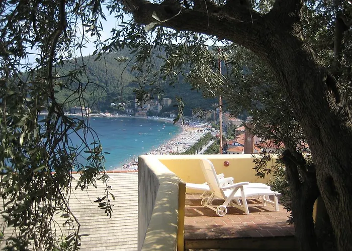 Palazzo Vescovile Noli